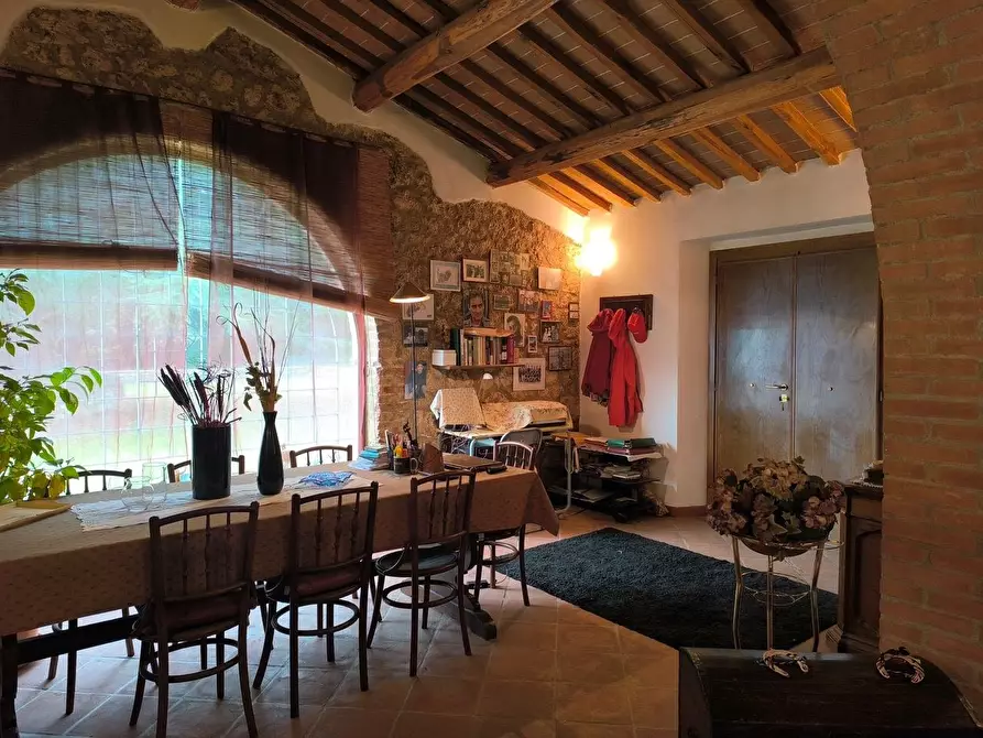 Immagine 59 di Casa colonica in vendita  a Monteriggioni