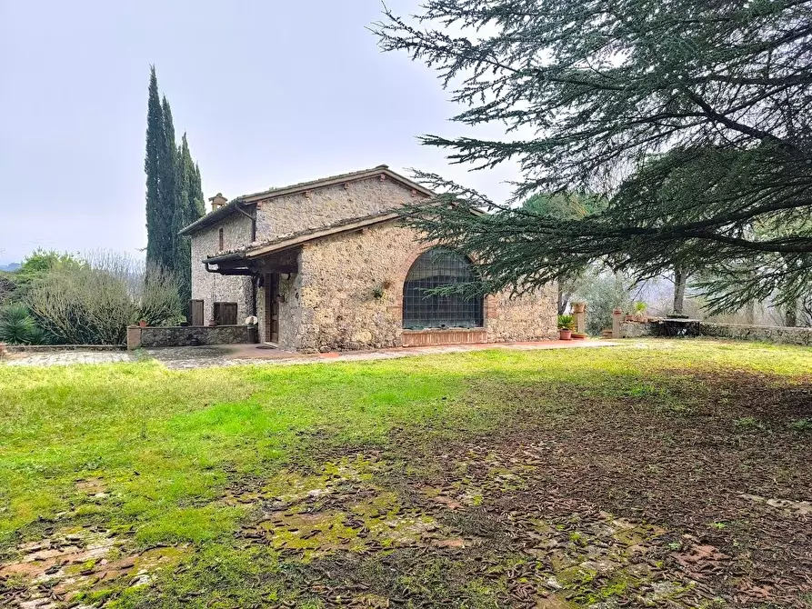 Immagine 18 di Casa colonica in vendita  a Monteriggioni