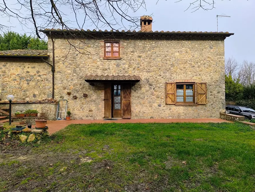Immagine 25 di Casa colonica in vendita  a Monteriggioni