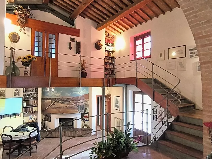 Immagine 65 di Casa colonica in vendita  a Monteriggioni