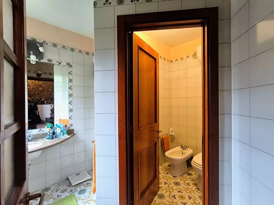 Immagine 37 di Casa colonica in vendita  a Monteriggioni