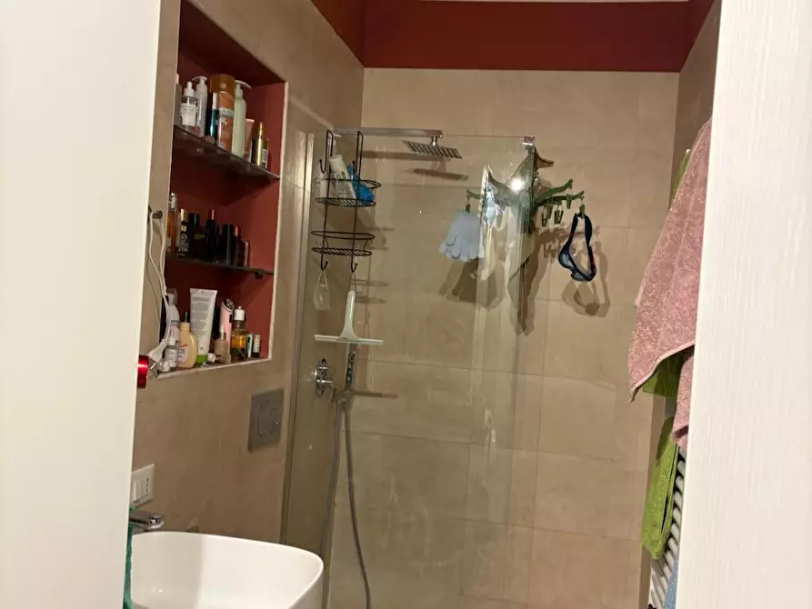 Immagine 4 di Appartamento in vendita  a Livorno