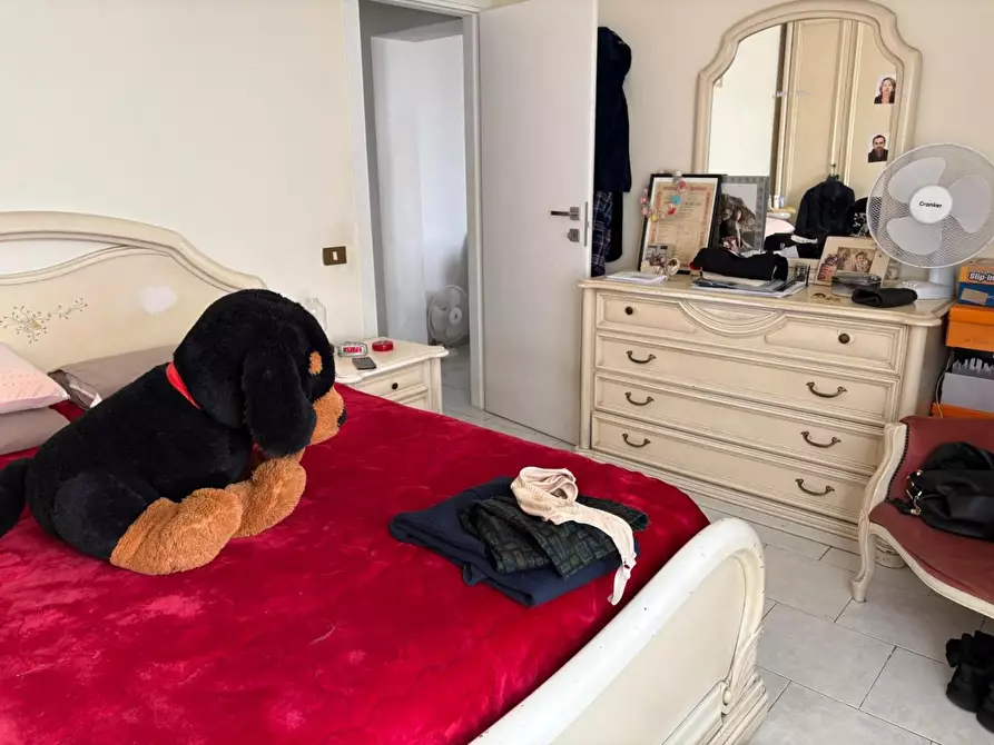 Immagine 13 di Appartamento in vendita  a Livorno