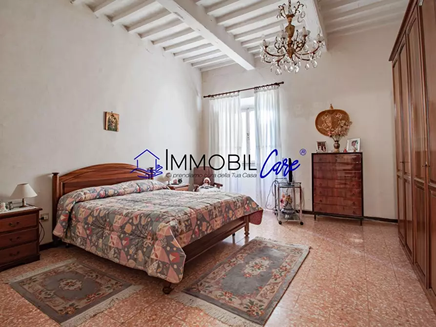 Immagine 10 di Appartamento in vendita  a Livorno