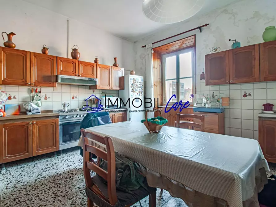 Immagine 4 di Appartamento in vendita  a Livorno