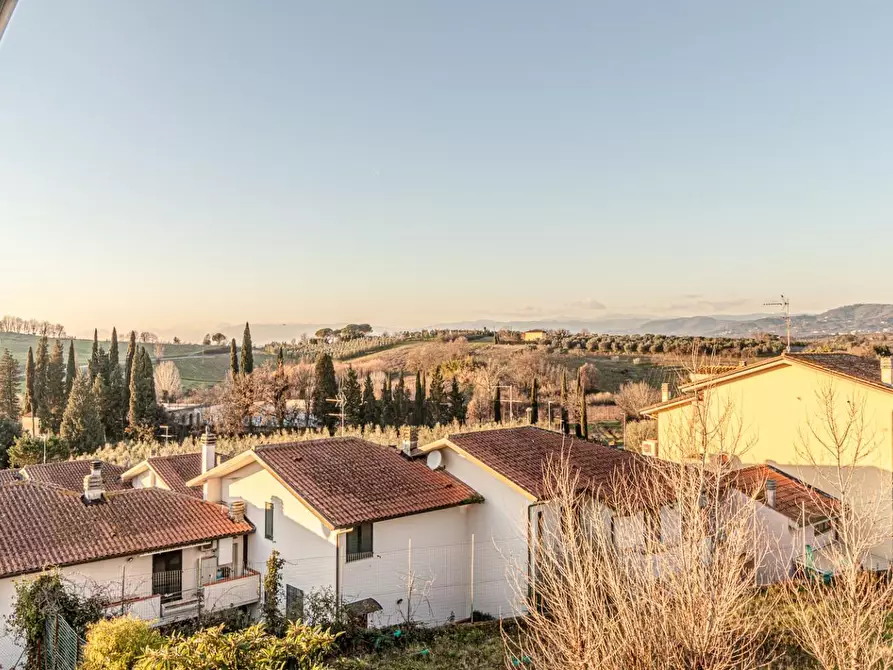 Immagine 18 di Appartamento in vendita  a Vinci