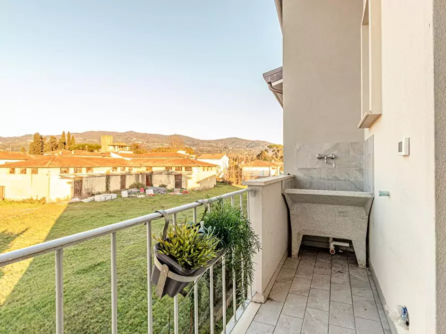 Immagine 17 di Appartamento in vendita  a Vinci