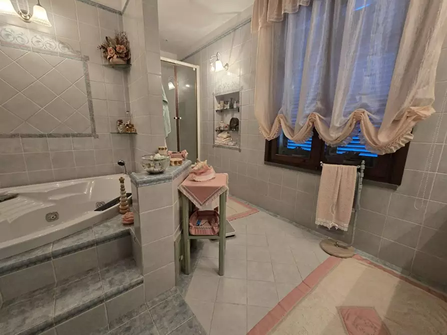 Immagine 41 di Casa indipendente in vendita  a Cerreto Guidi