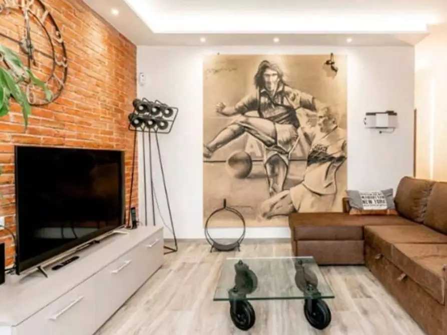 Immagine 1 di Villa in vendita  a Massa