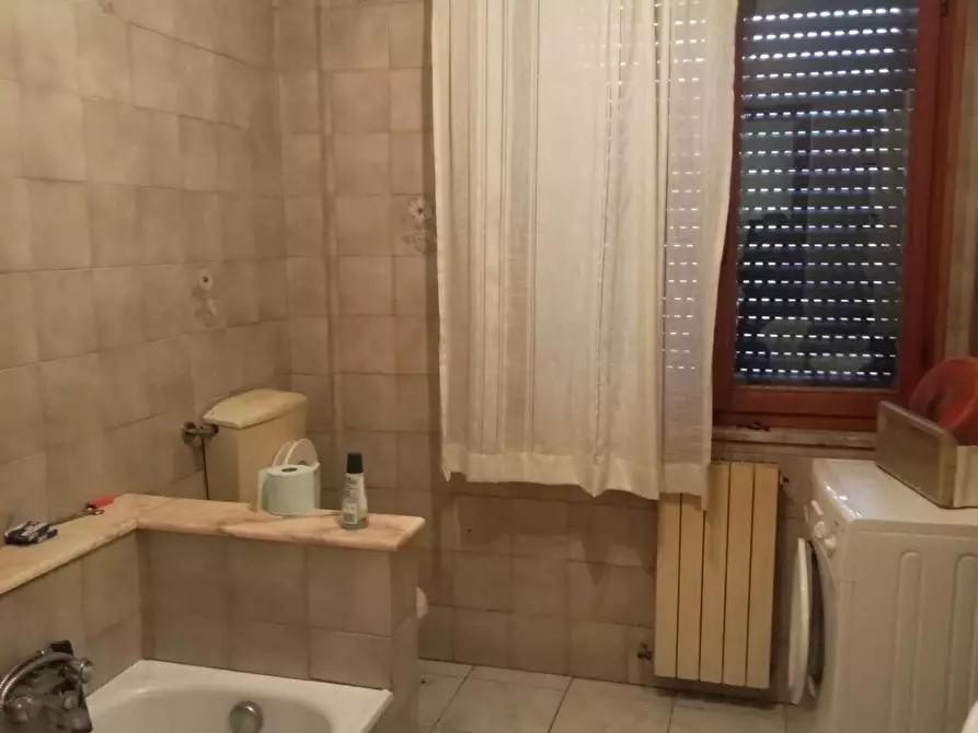 Immagine 8 di Appartamento in vendita  a Aulla