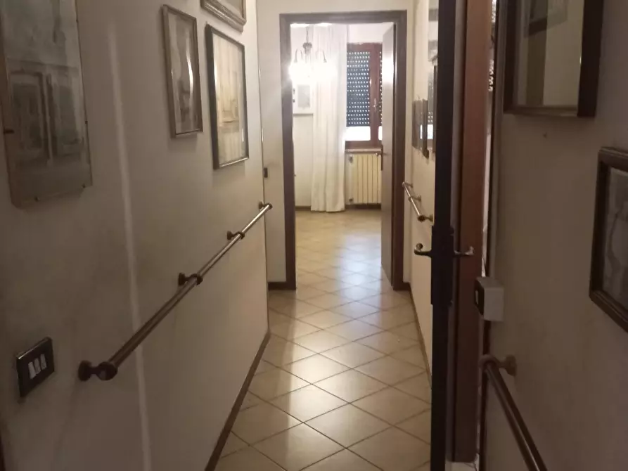 Immagine 3 di Appartamento in vendita  a Aulla