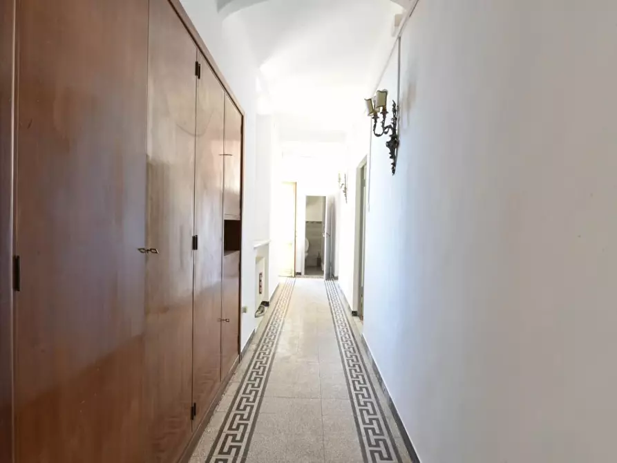 Immagine 3 di Appartamento in vendita  a Siena