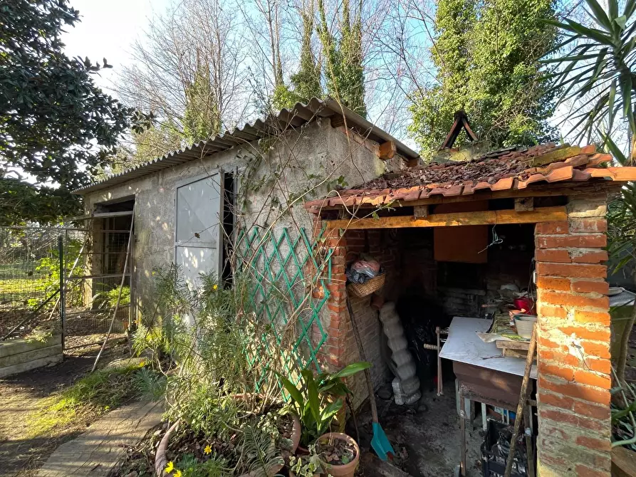 Immagine 25 di Porzione di casa in vendita  a Capannori