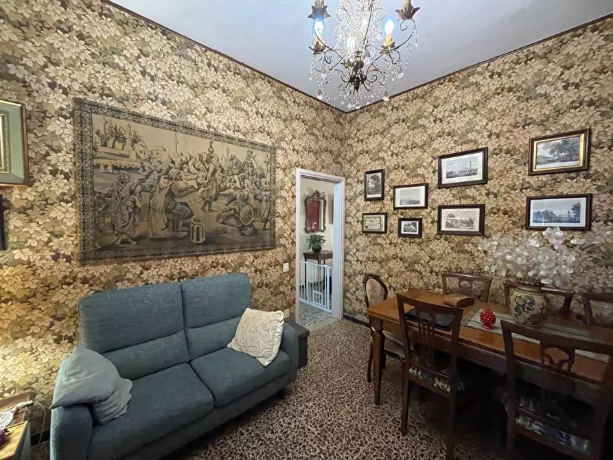 Immagine 4 di Porzione di casa in vendita  a Capannori