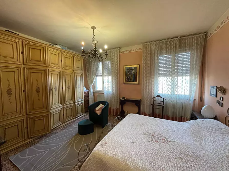 Immagine 7 di Porzione di casa in vendita  a Capannori