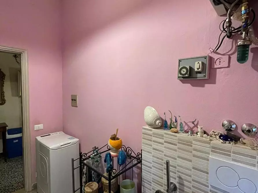 Immagine 18 di Porzione di casa in vendita  a Capannori