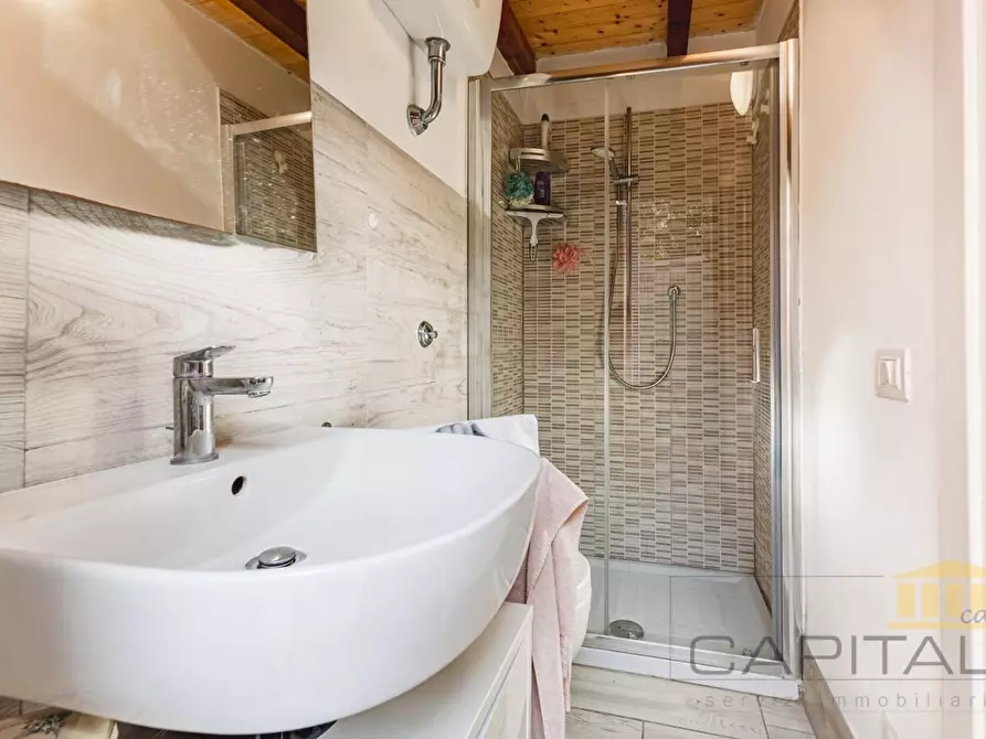 Immagine 12 di Villa in vendita  a Pisa