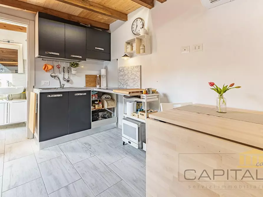 Immagine 3 di Villa in vendita  a Pisa