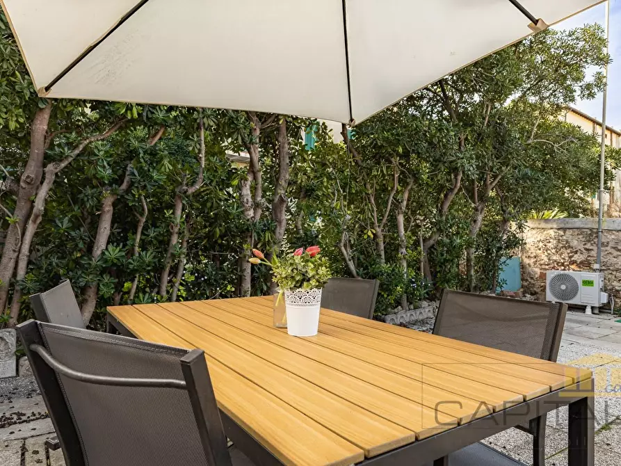 Immagine 17 di Villa in vendita  a Pisa