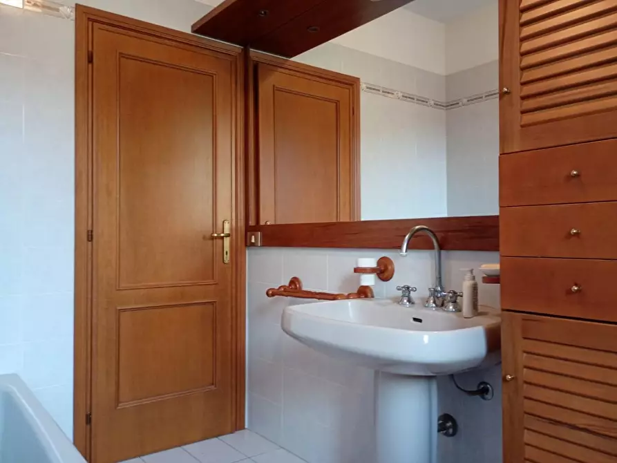 Immagine 9 di Casa bifamiliare in vendita  a Montopoli In Val D'arno