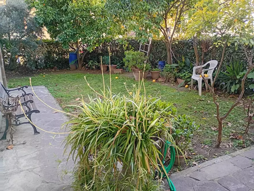 Immagine 1 di Casa bifamiliare in vendita  a Montopoli In Val D'arno