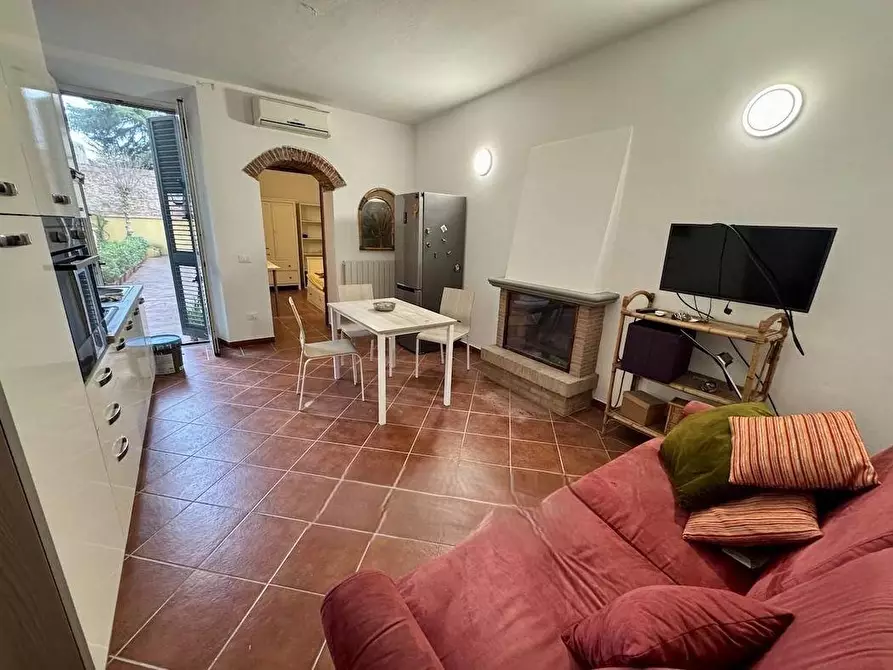 Immagine 2 di Appartamento in vendita  a Pisa