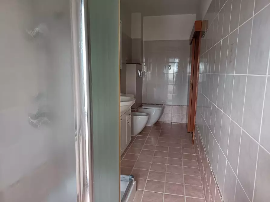 Immagine 18 di Appartamento in vendita  a Rosignano Marittimo