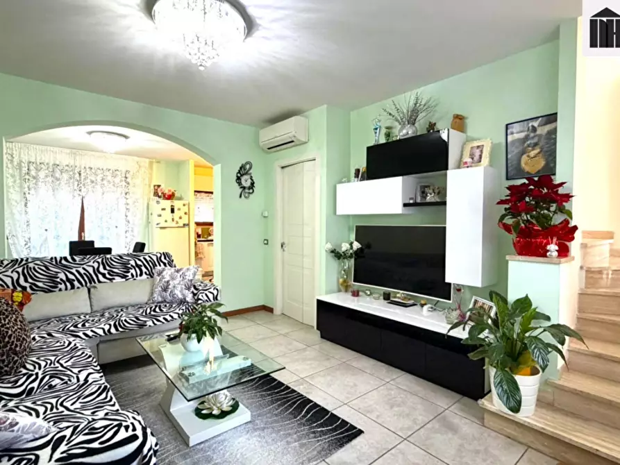 Immagine 8 di Terratetto in vendita  a Santa Croce Sull'arno