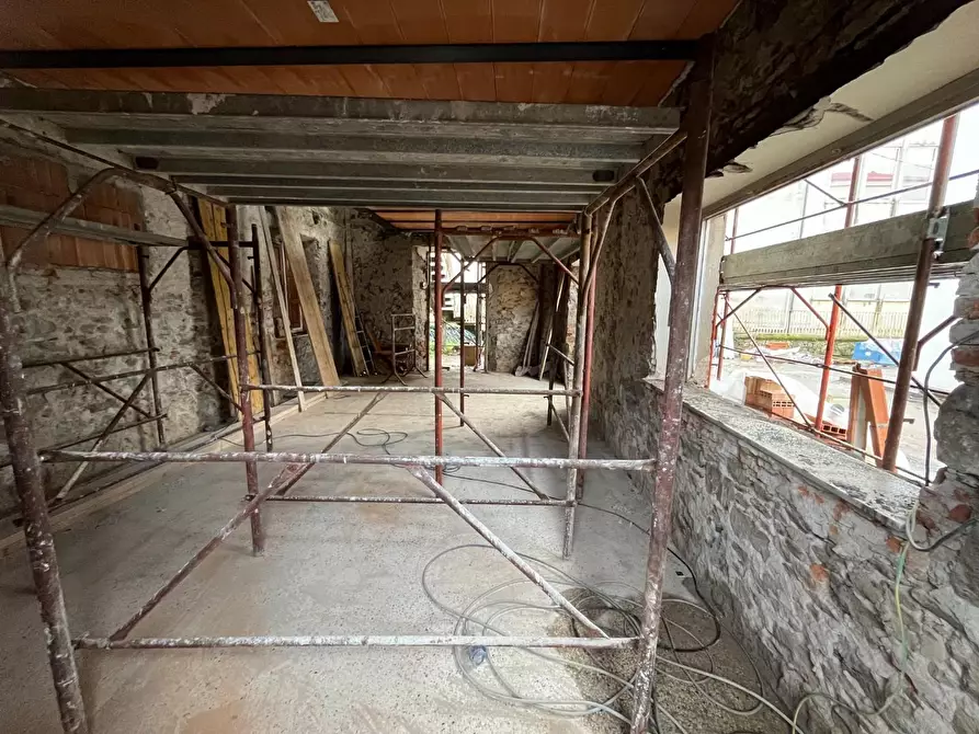 Immagine 7 di Villa in vendita  a Lucca