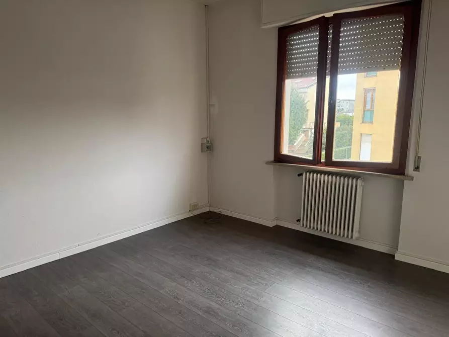 Immagine 9 di Ufficio in affitto  a Pontedera