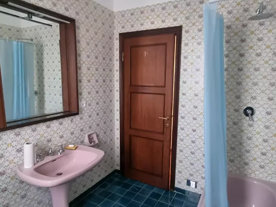 Immagine 16 di Mansarda in affitto  a Pisa