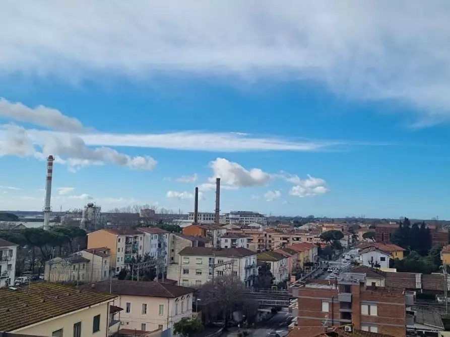 Immagine 29 di Mansarda in affitto  a Pisa