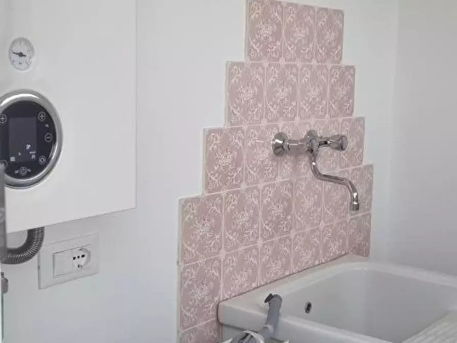 Immagine 22 di Mansarda in affitto  a Pisa