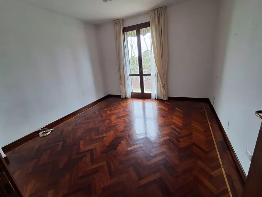 Immagine 12 di Casa indipendente in vendita  a San Giuliano Terme