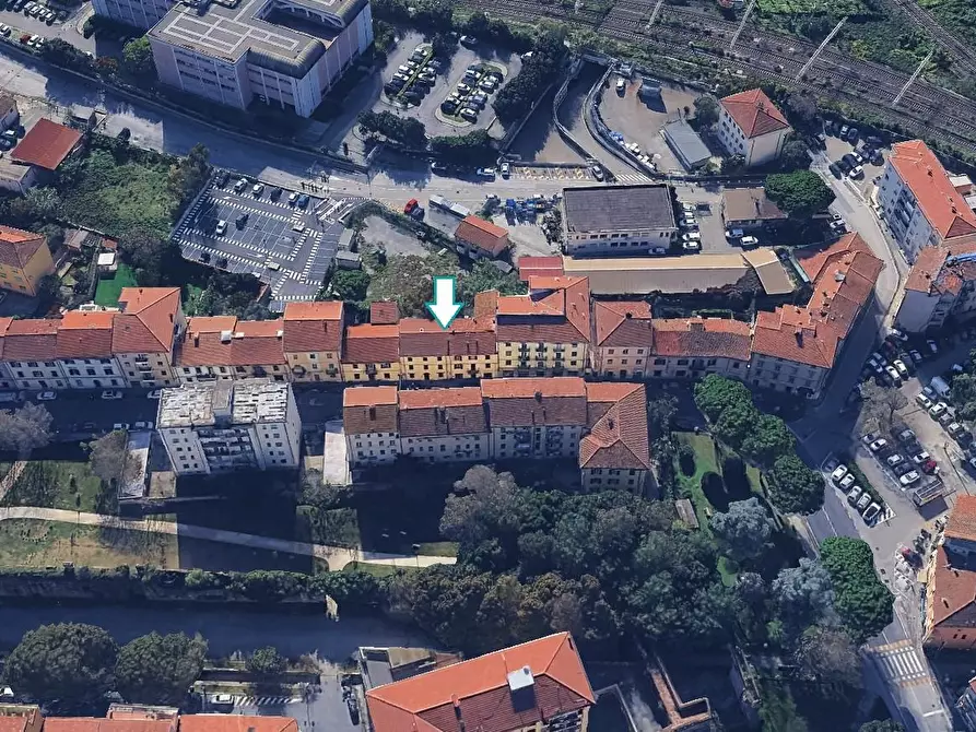 Immagine 3 di Ufficio in vendita  a Pisa