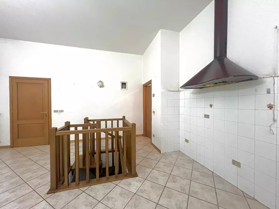 Immagine 8 di Appartamento in vendita  a Montopoli In Val D'arno