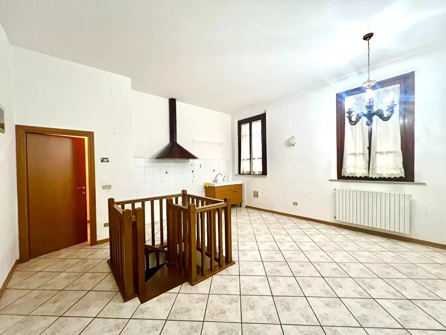 Immagine 6 di Appartamento in vendita  a Montopoli In Val D'arno