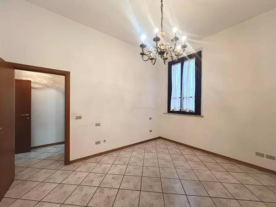 Immagine 12 di Appartamento in vendita  a Montopoli In Val D'arno