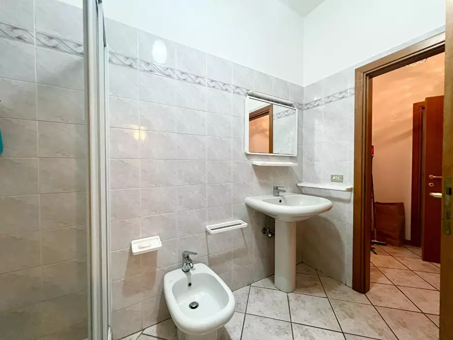 Immagine 17 di Appartamento in vendita  a Montopoli In Val D'arno