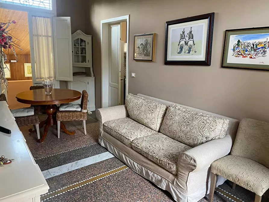 Immagine 14 di Casa indipendente in affitto  a Forte Dei Marmi