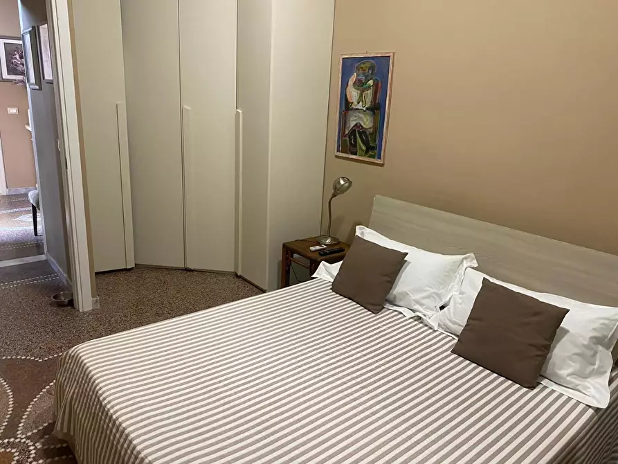 Immagine 28 di Casa indipendente in affitto  a Forte Dei Marmi