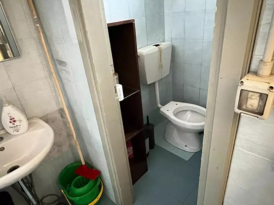 Immagine 23 di Bar / Ristorante in vendita  a Massa