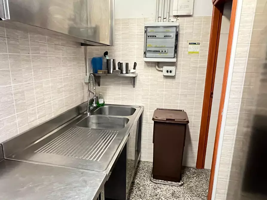 Immagine 15 di Bar / Ristorante in vendita  a Massa