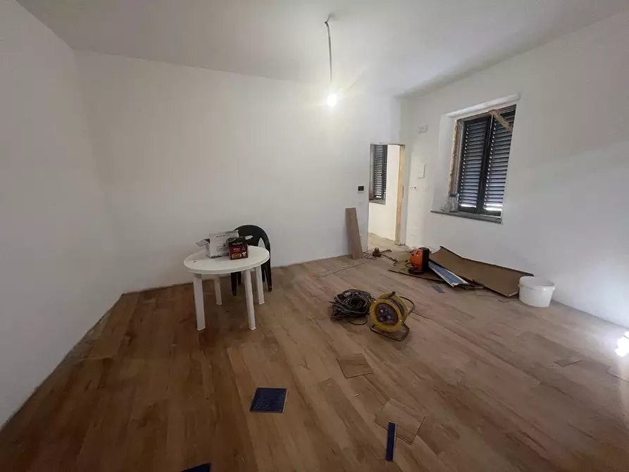Immagine 25 di Ufficio in affitto  a Montelupo Fiorentino