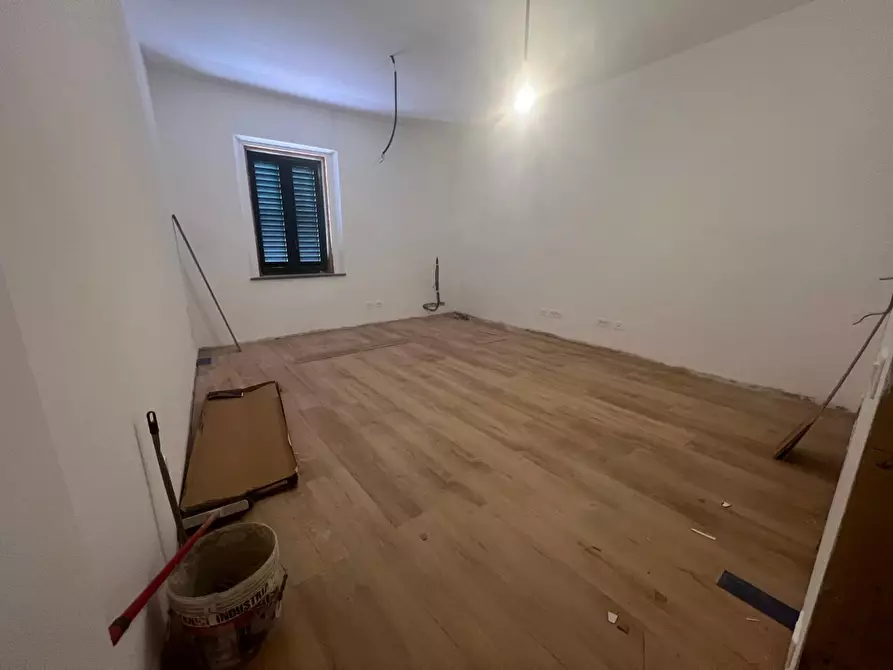 Immagine 14 di Ufficio in affitto  a Montelupo Fiorentino