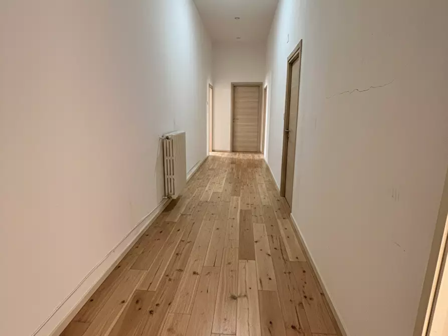 Immagine 5 di Ufficio in affitto  a Montelupo Fiorentino