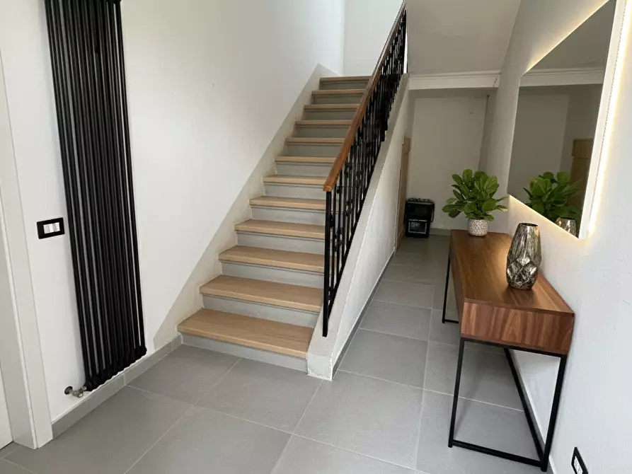 Immagine 6 di Ufficio in affitto  a Montelupo Fiorentino