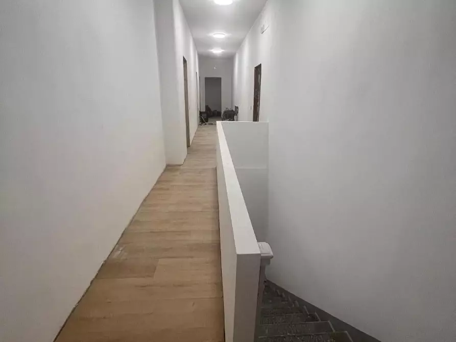 Immagine 24 di Ufficio in affitto  a Montelupo Fiorentino