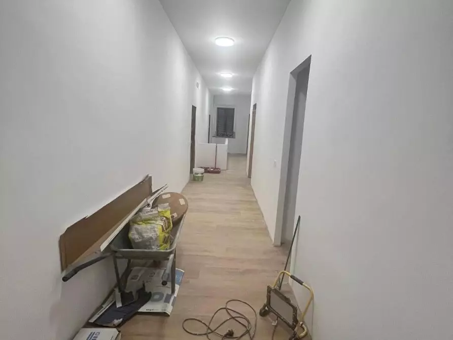 Immagine 16 di Ufficio in affitto  a Montelupo Fiorentino