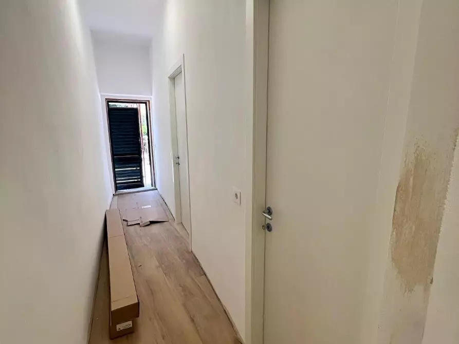 Immagine 25 di Ufficio in affitto  a Montelupo Fiorentino